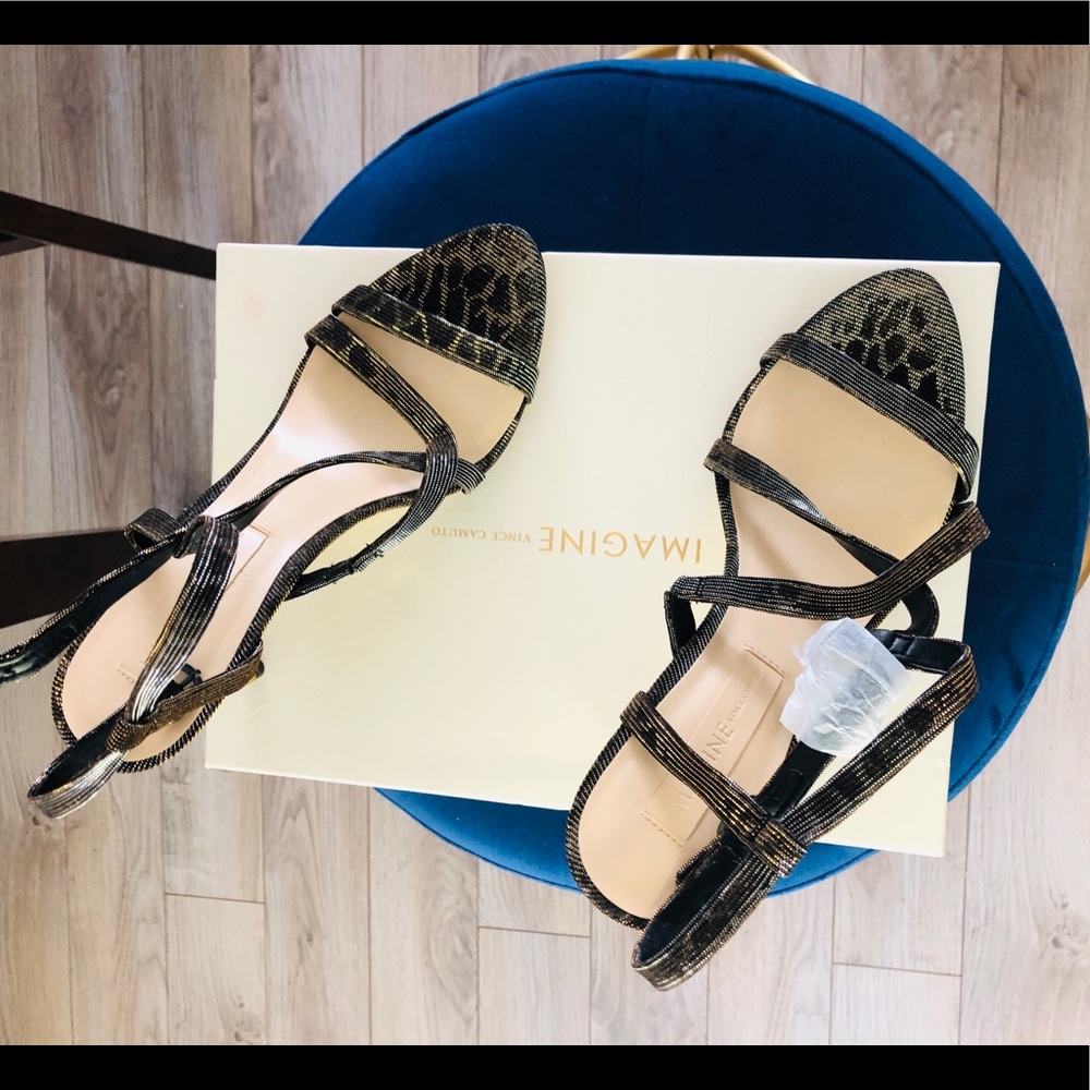 Beautiful Vince Camuto Heels... Size 9